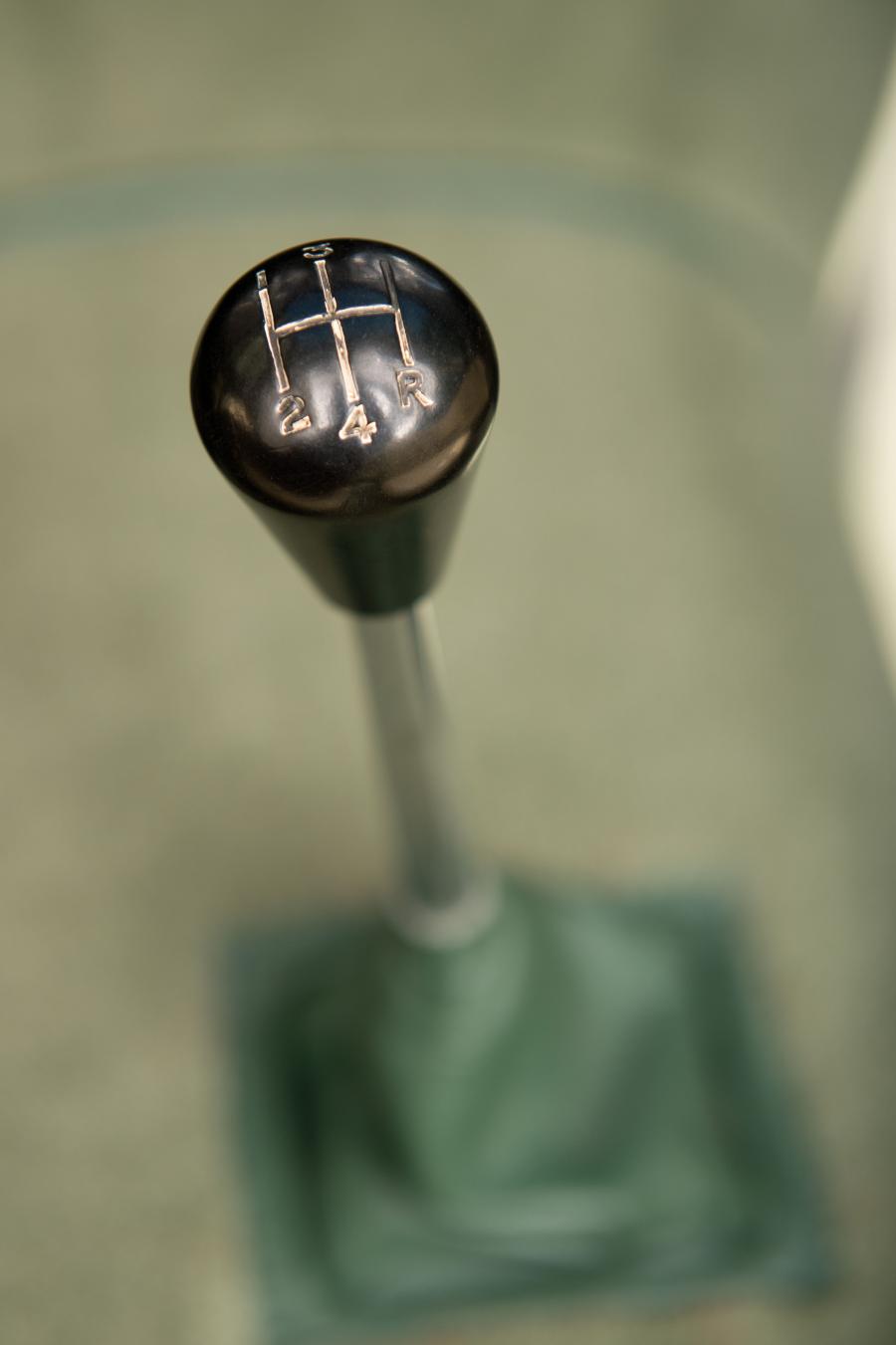 Детали интерьера Aston Martin DB4 GT (0104/L) 1960 года  (фото 31 из 40)